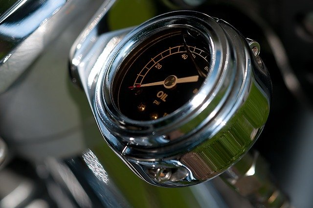 Oil gauge in a motorcycle