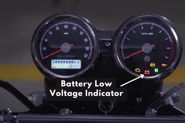 Battery voltage indicator on motorcycle