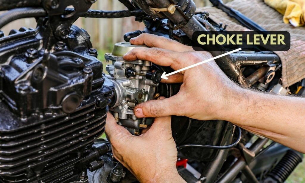Motorcycle carburetor with choke