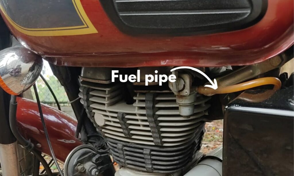 Motorcycle fuel pipe