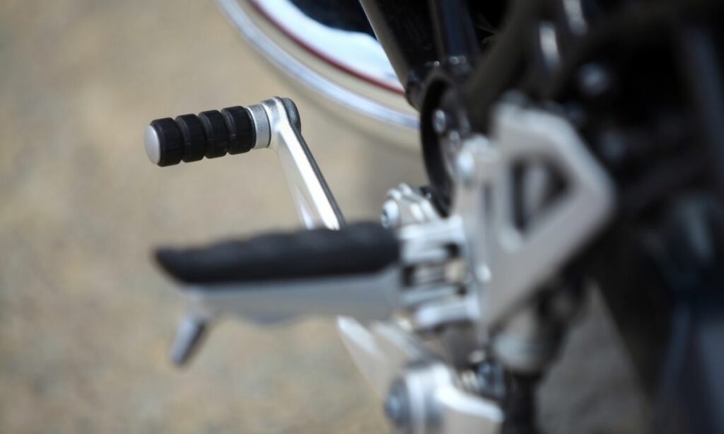 Motorcycle gear shift lever