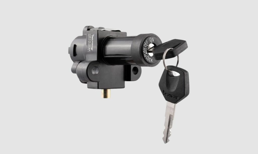 Motorcycle ignition lock cylinder and key