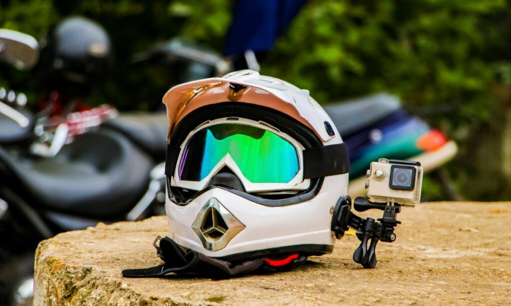 Motorcycle helmet with dashcam