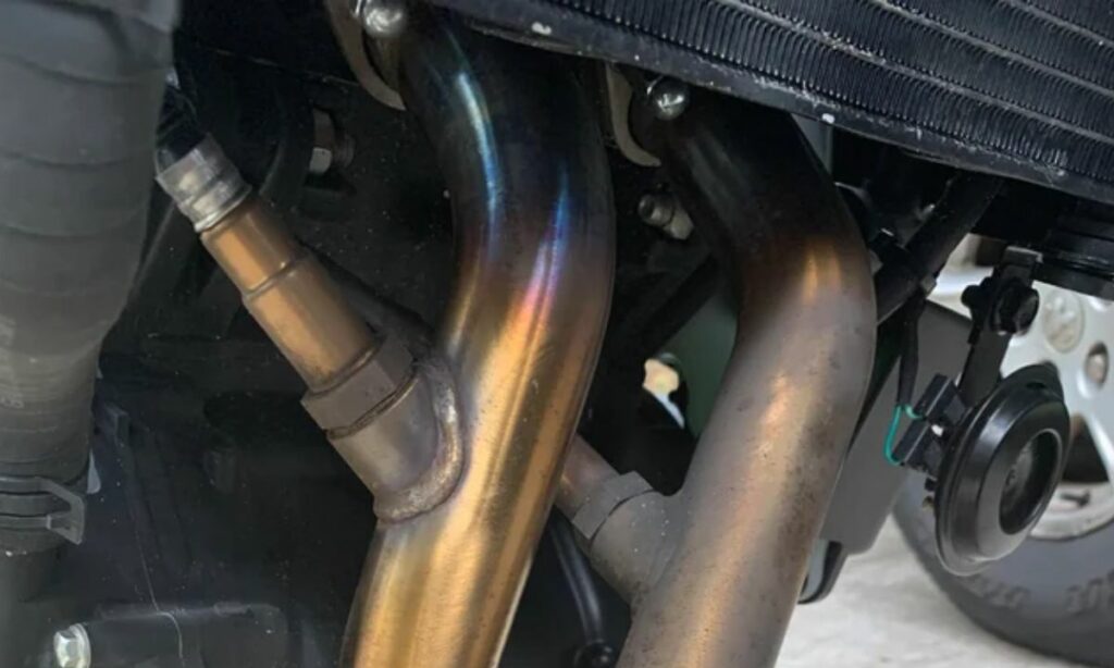 Exhaust pipe changing its color