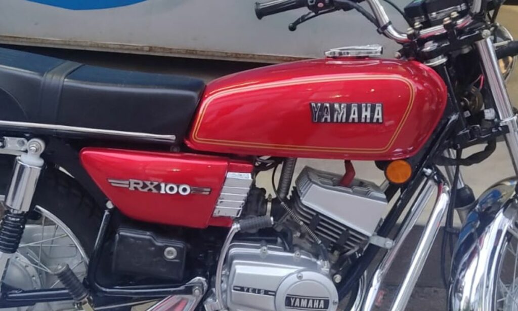 Buffed Glossy Red - Yamaha RX100